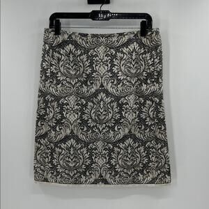 'S MaxMara Women's Knee Length Victorian Design Skirt with pockets - 8